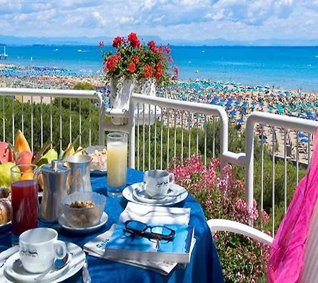 Playa Hotel 3*